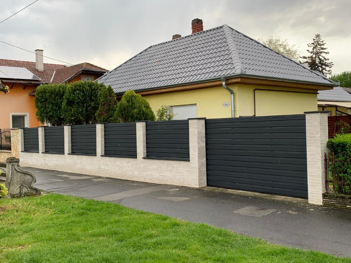 Estike Apartman Balatonlelle Kültér fotó