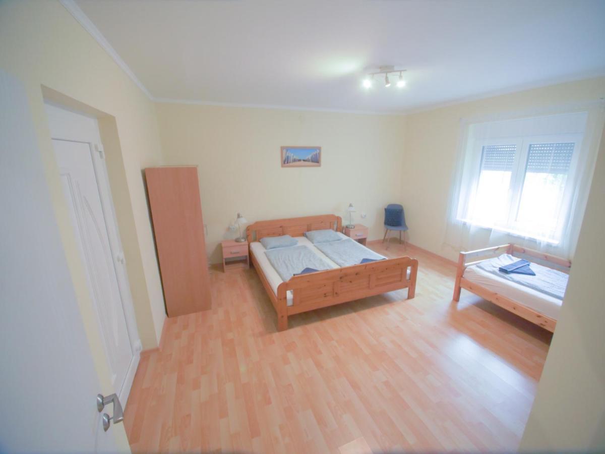 Estike Apartman Balatonlelle Kültér fotó